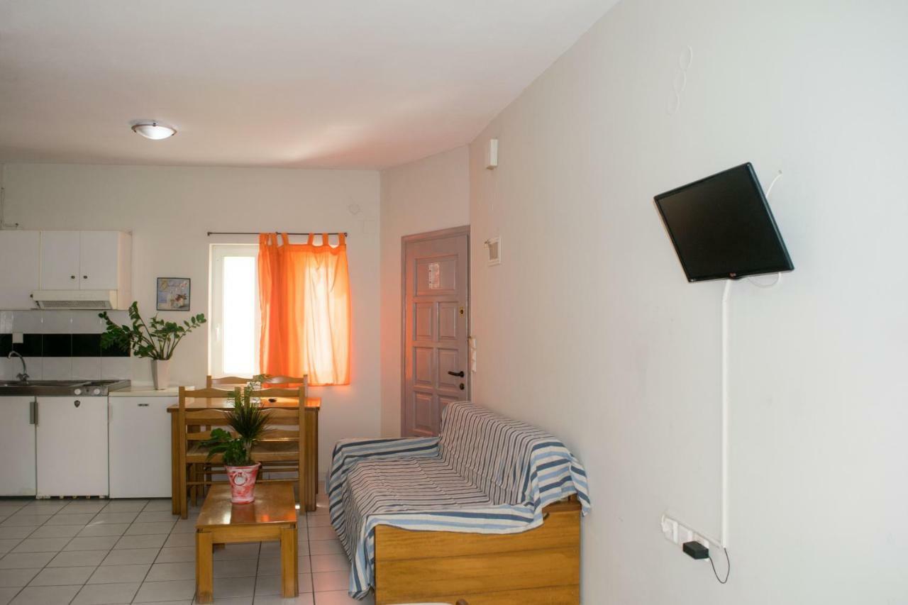 Greta Apartments แอร์ซอนิสซอส ภายนอก รูปภาพ