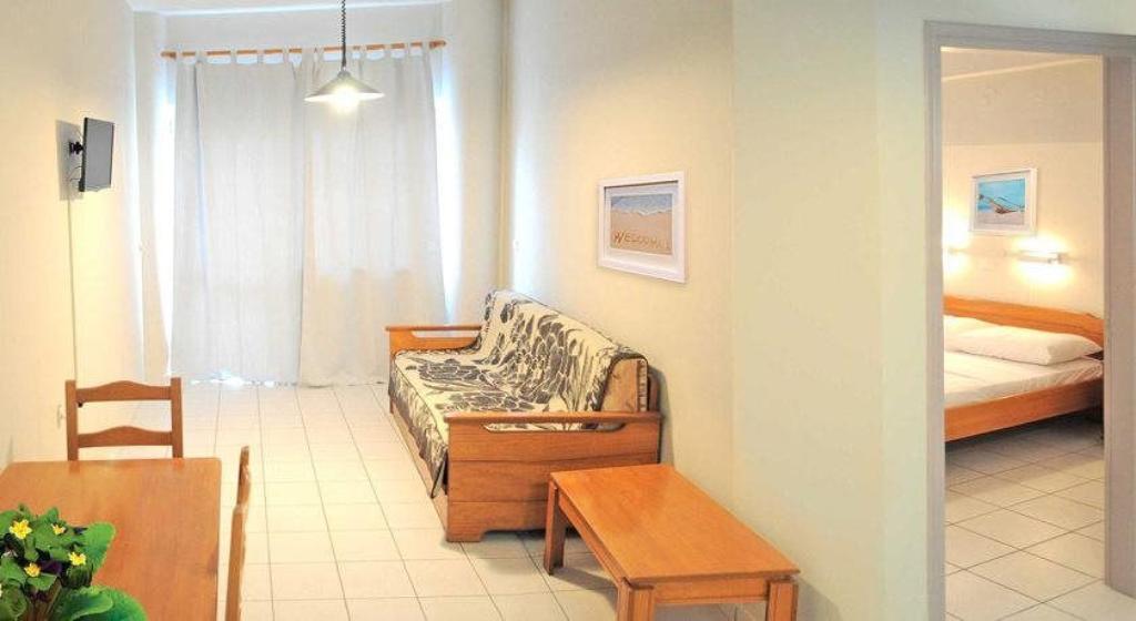 Greta Apartments แอร์ซอนิสซอส ภายนอก รูปภาพ